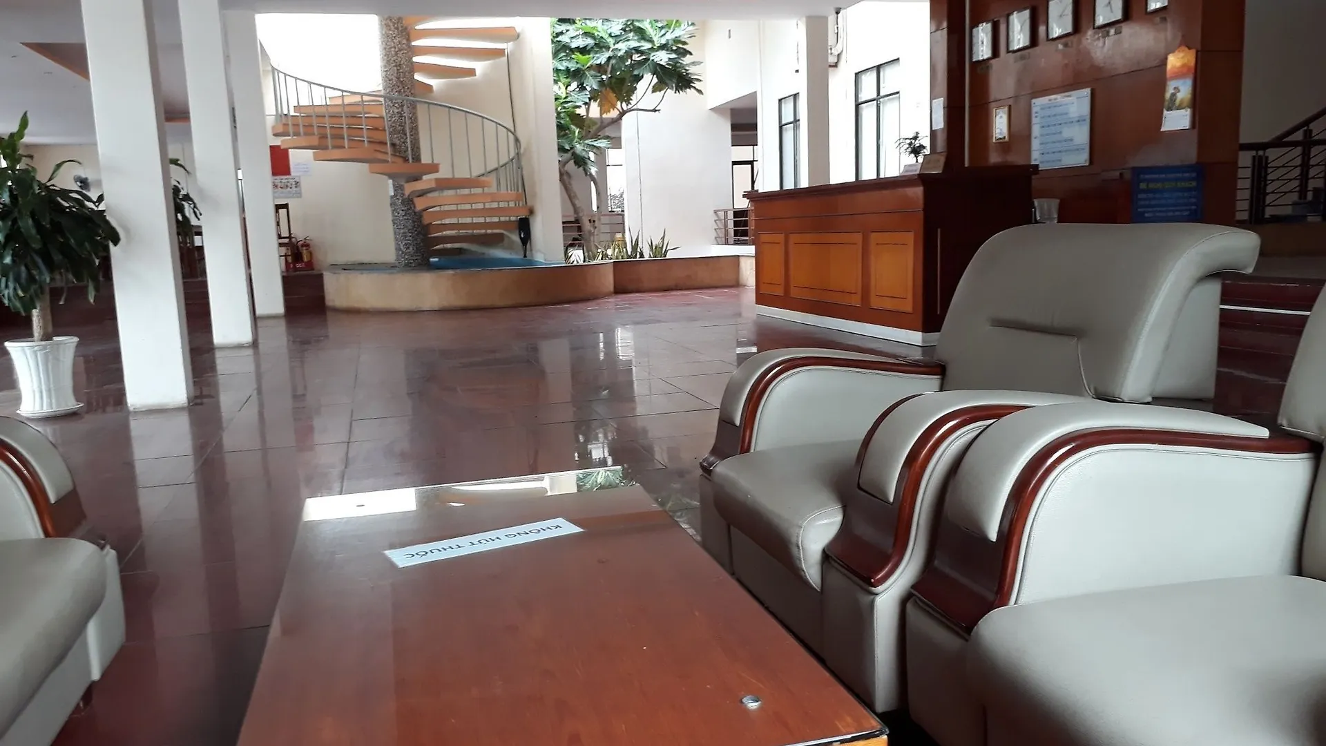 Ngan Hang Hotel ブンタオ